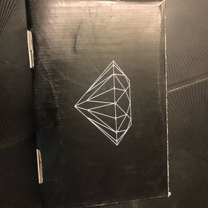 Diamond supply co skating shoes